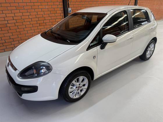 FIAT PUNTO 1.4 ATTRACTIVE 8V FLEX 4P MANUAL FIAT PUNTO 1.4 ATTRACTIVE 8V FLEX 4P MANUAL